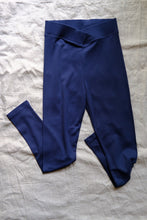 Load image into Gallery viewer, Astrid tight leggings, Navy