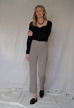 Load image into Gallery viewer, Julia cropped leggings, Mole
