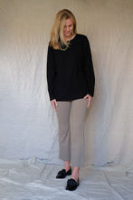 Load image into Gallery viewer, Julia cropped leggings, Mole
